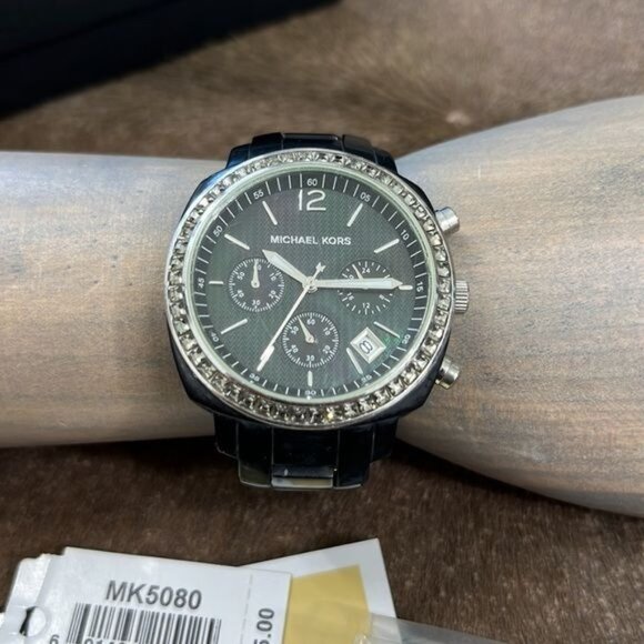 MICHAEL KORS Black MOP Dial Black Acrylic Bracelet with Glitz Watch - Picture 3 of 9